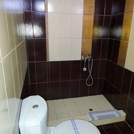 Pensión Neraides Káto Loutrákion