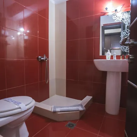 Pensión Neraides Káto Loutrákion