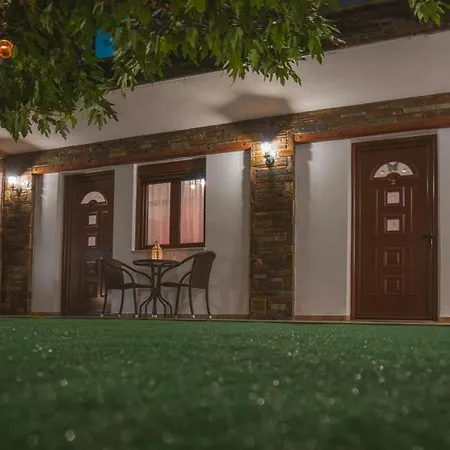 Pensión Neraides 4*